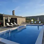 Vukas Villa