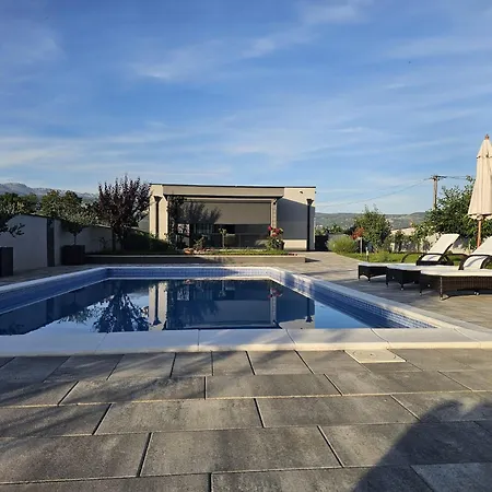 Vukas 别墅 莫斯塔尔